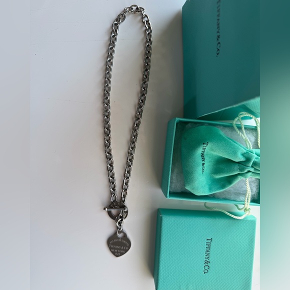 Silver Heart Pendant Fashion Necklace - Picture 4 of 5